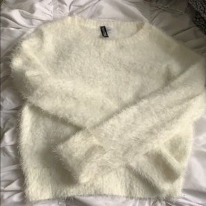 NWOT Fuzzy white h&m sweater